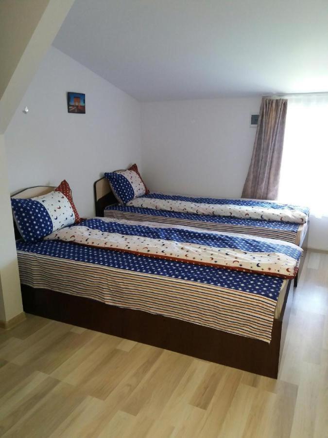 Casa Ariana Hotel Curtea De Arges Luaran gambar