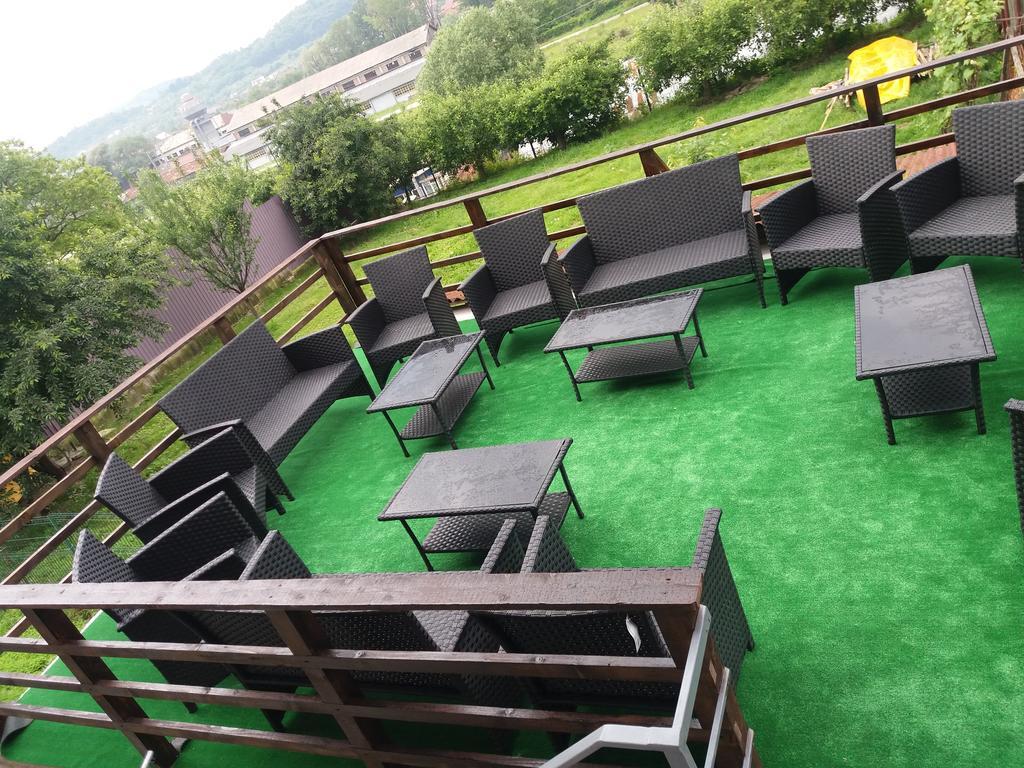 Casa Ariana Hotel Curtea De Arges Luaran gambar