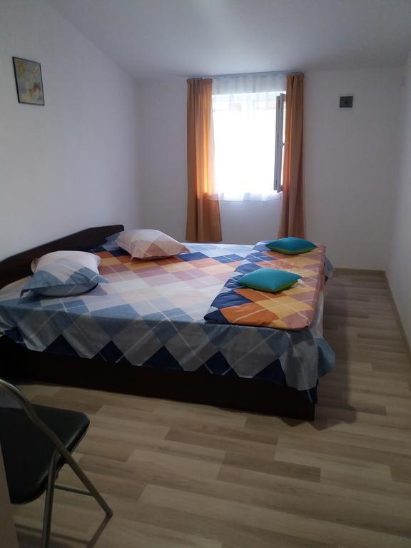 Casa Ariana Hotel Curtea De Arges Luaran gambar