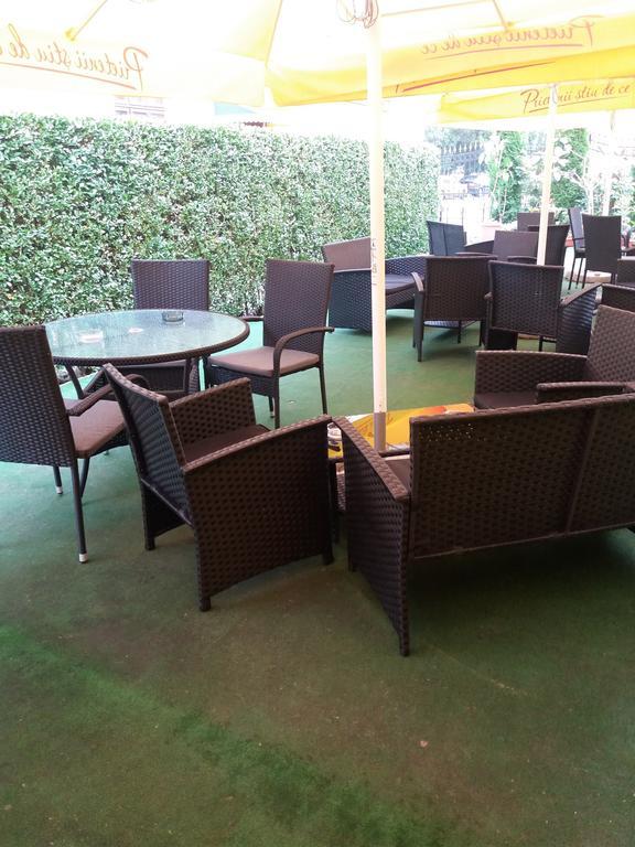 Casa Ariana Hotel Curtea De Arges Luaran gambar