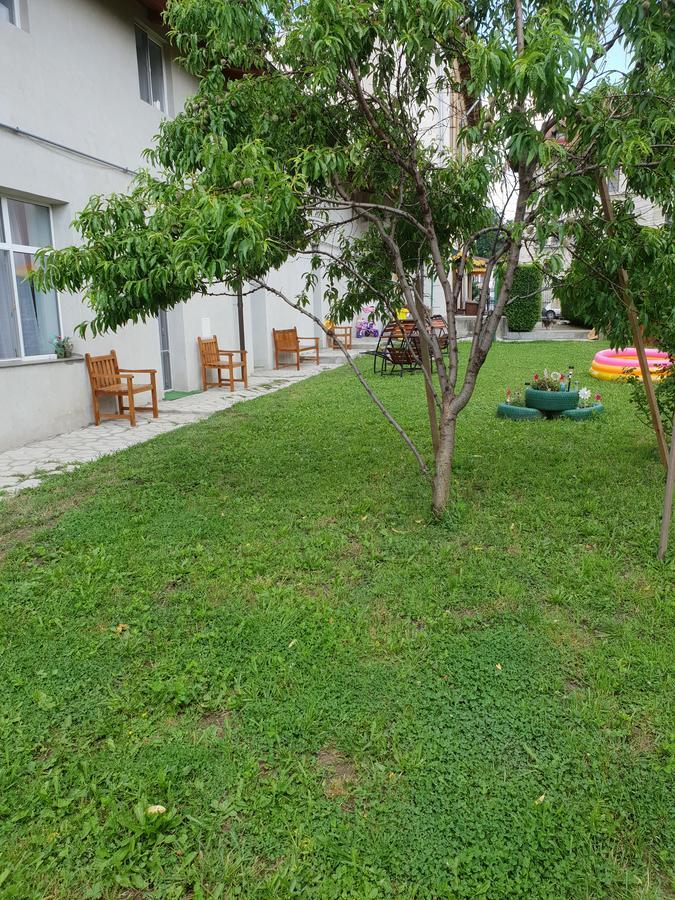 Casa Ariana Hotel Curtea De Arges Luaran gambar
